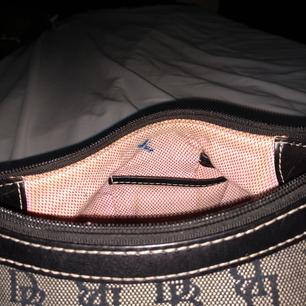 Dooney&bourke - Picture 5 of 8